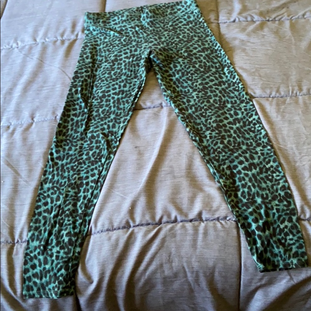 PINK Women's Turquoise Leopard Leggings